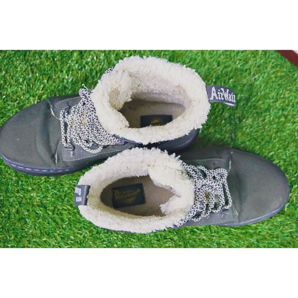 DR. MARTENS WOMANS COMBS WYOMING BOOTS - WOMEN'S SIZE 8 - Picture 6 of 6